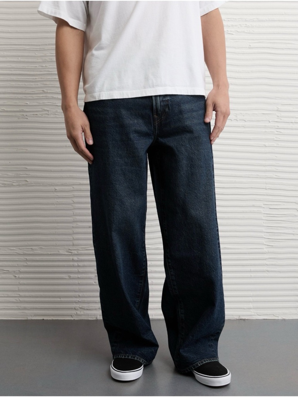 American Eagle Dark Indigo ultra baggy Jeans 34X34
